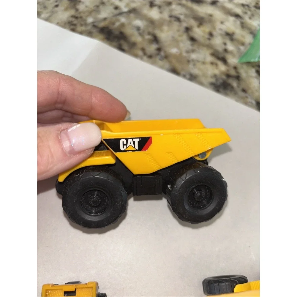 CAT Caterpillar Toy Dump‎ Truck Excavator Lot of 4   3041